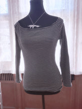 Load image into Gallery viewer, Stripe Shirt

